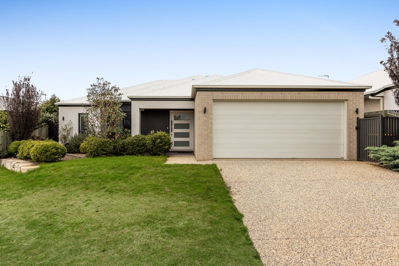 1/12 Yarrow Close, Middle Ridge QLD 4350