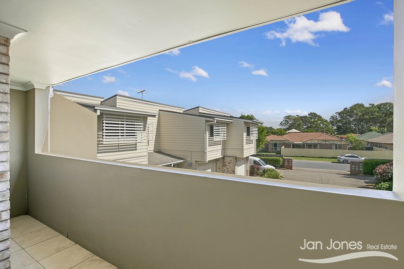 Photo - 11/20-22 Fleet Drive, Kippa-Ring QLD 4021 - Image 13