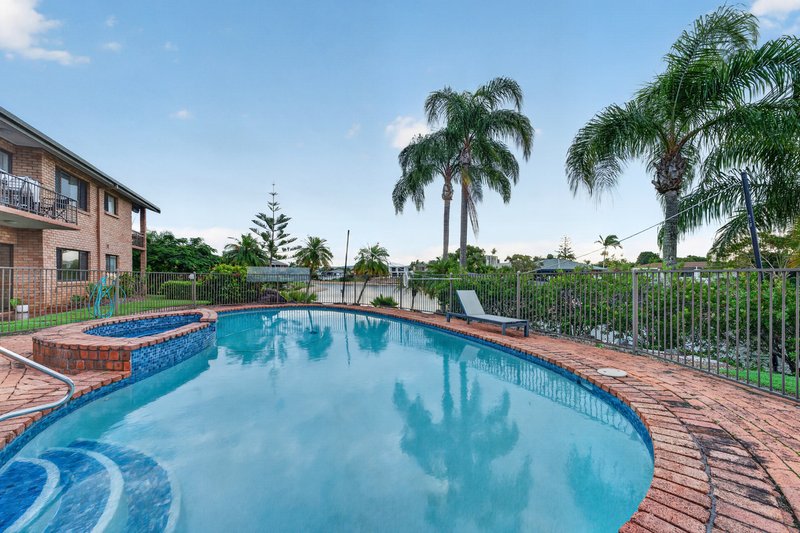 Photo - 11/20 Dunlop Court, Mermaid Waters QLD 4218 - Image 2