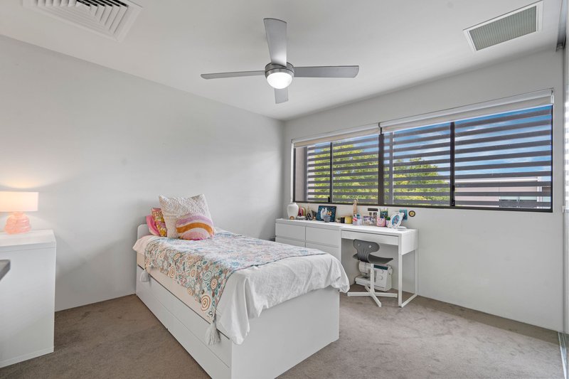 Photo - 11/20 Egmont Street, Sherwood QLD 4075 - Image 10