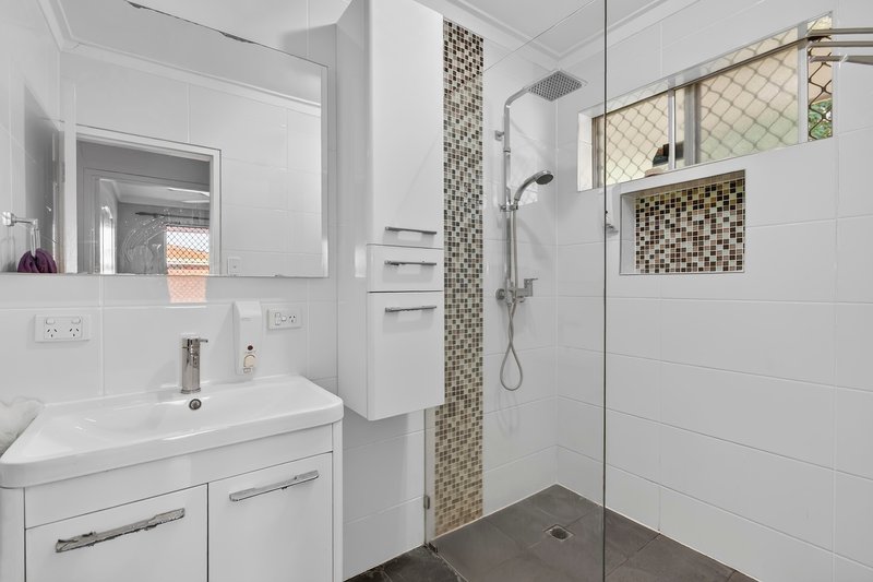 Photo - 1/121 Edward Street, Osborne Park WA 6017 - Image 9