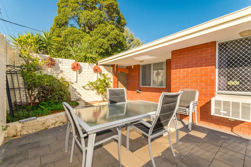Photo - 1/121 Edward Street, Osborne Park WA 6017 - Image 11