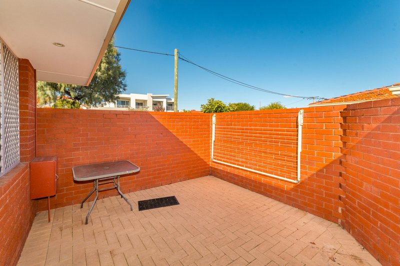 Photo - 1/121 Edward Street, Osborne Park WA 6017 - Image 12