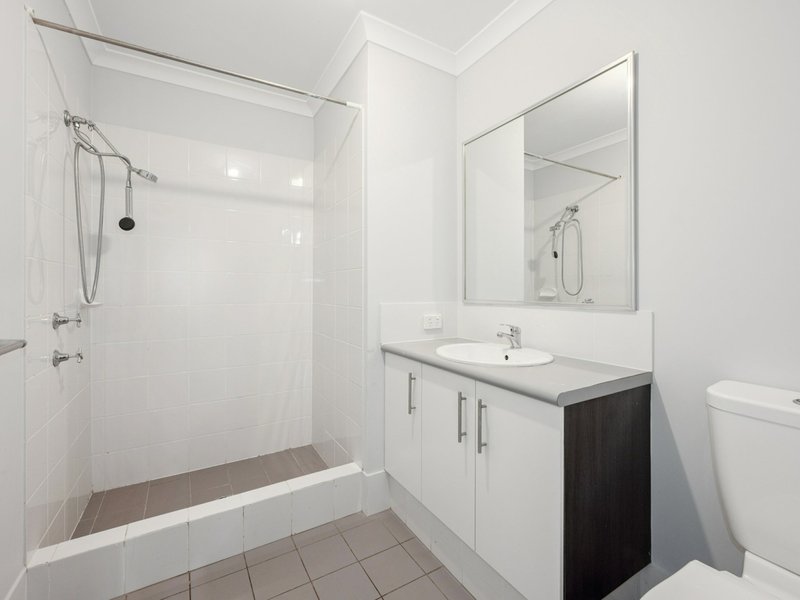 Photo - 1/121 Eighth Road, Armadale WA 6112 - Image 5