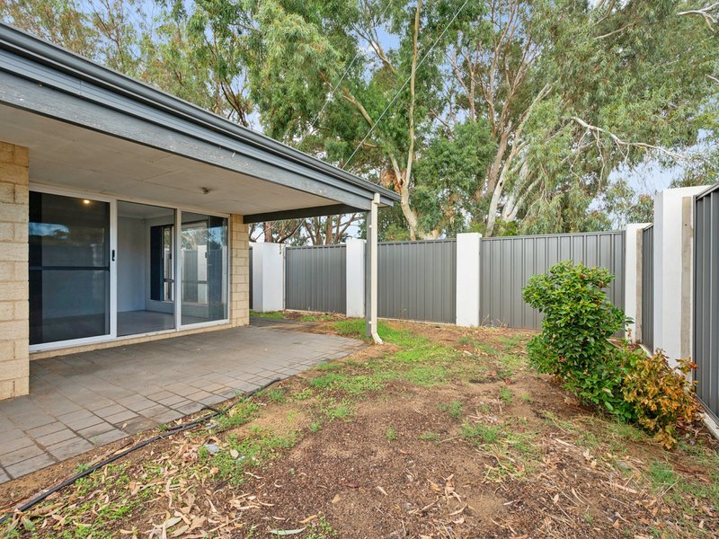 Photo - 1/121 Eighth Road, Armadale WA 6112 - Image 18
