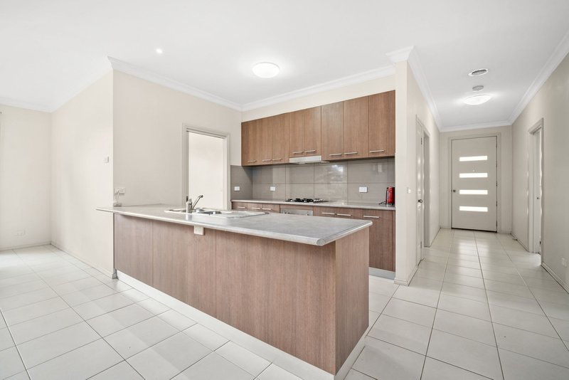 Photo - 1/121 Marley St , Sale VIC 3850 - Image 4