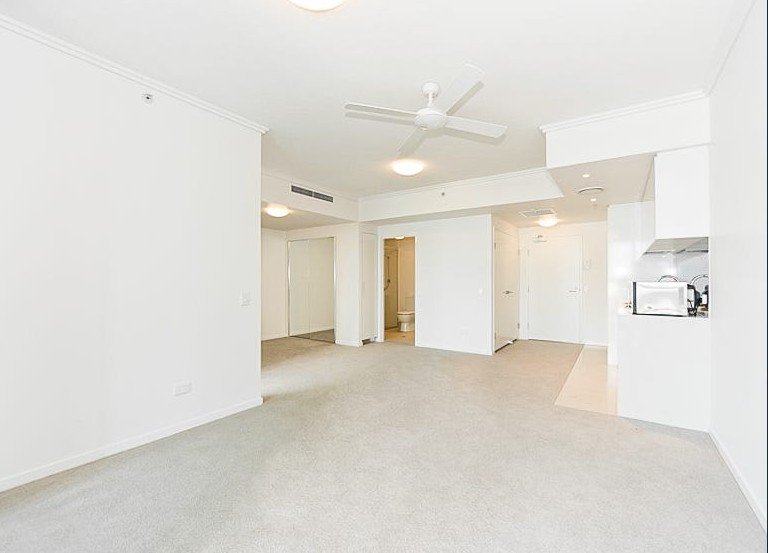 Photo - 11210/8 Harbour Road, Hamilton QLD 4007 - Image 3
