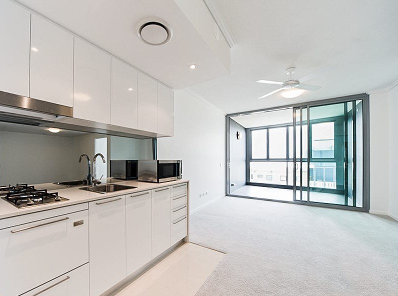 Photo - 11210/8 Harbour Road, Hamilton QLD 4007 - Image 5