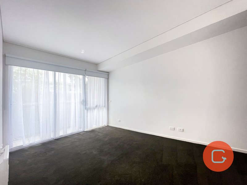 Photo - 11/213 Normanby Road, Notting Hill VIC 3168 - Image 6