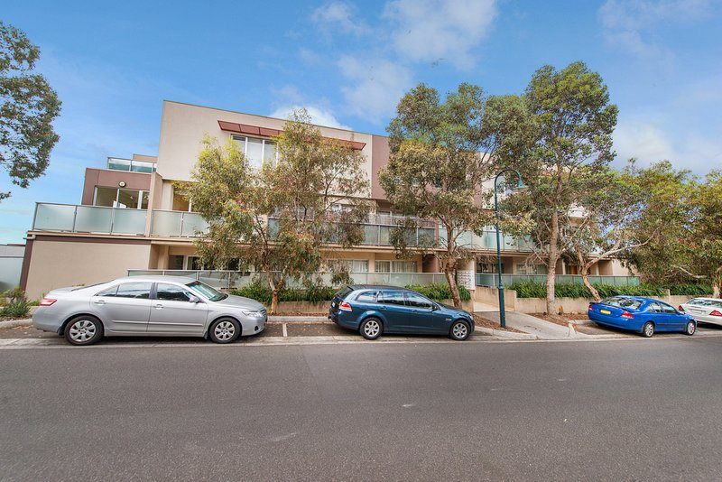 Photo - 11/213 Normanby Road, Notting Hill VIC 3168 - Image 2