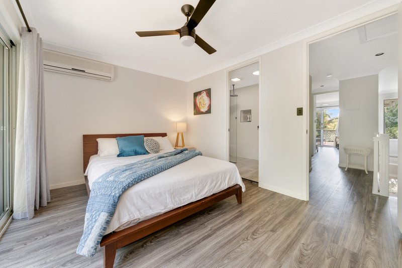 Photo - 11/215 Cottesloe Drive, Mermaid Waters QLD 4218 - Image 6