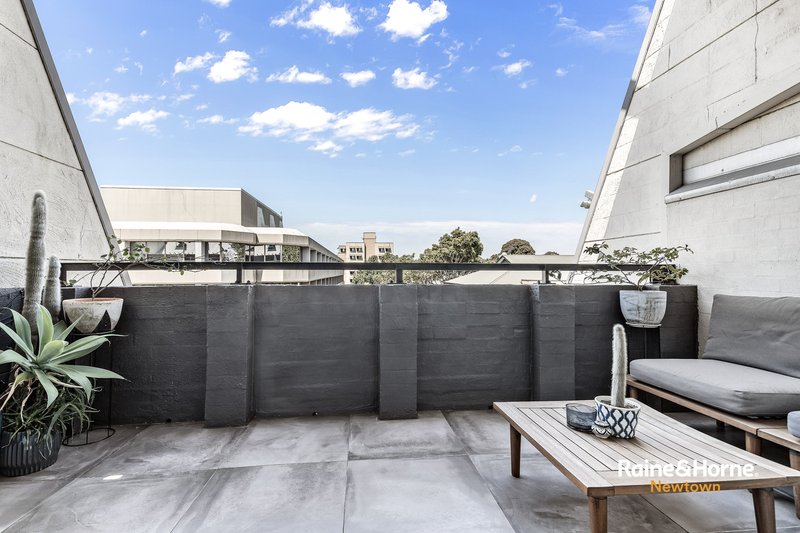 Photo - 112/155 Missenden Road, Newtown NSW 2042 - Image 6