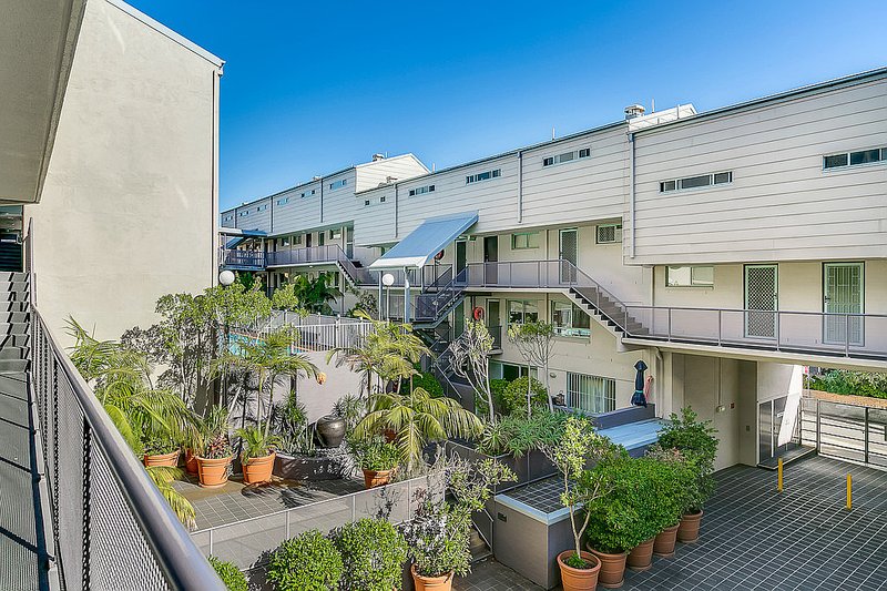 Photo - 112/155 Missenden Road, Newtown NSW 2042 - Image 8