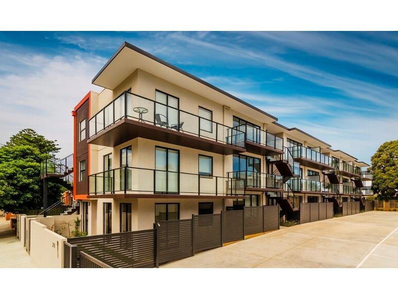 11/219 Watton Street, Werribee VIC 3030