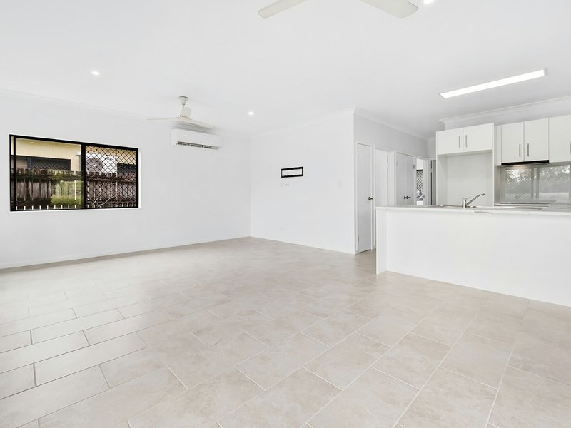 Photo - 112/2-6 Lake Placid Road, Caravonica QLD 4878 - Image 8