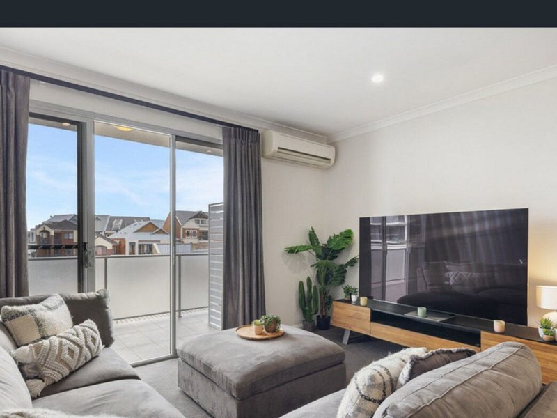 Photo - 11/22 Brown Street, East Perth WA 6004 - Image 2