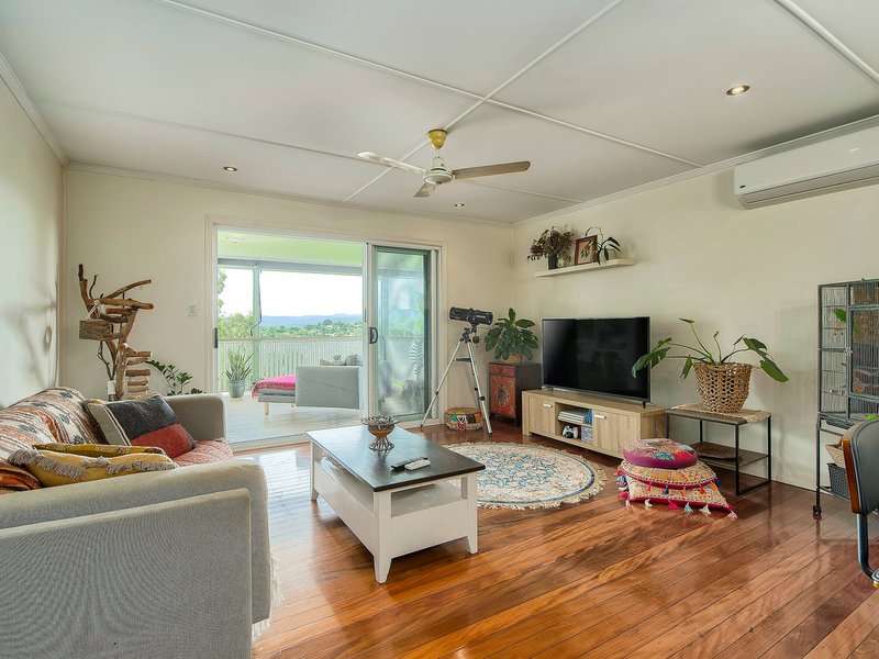 Photo - 1122 South Pine Road, Arana Hills QLD 4054 - Image 6