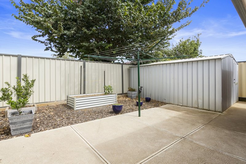 Photo - 1/122 Tower Road, Werribee VIC 3030 - Image 11