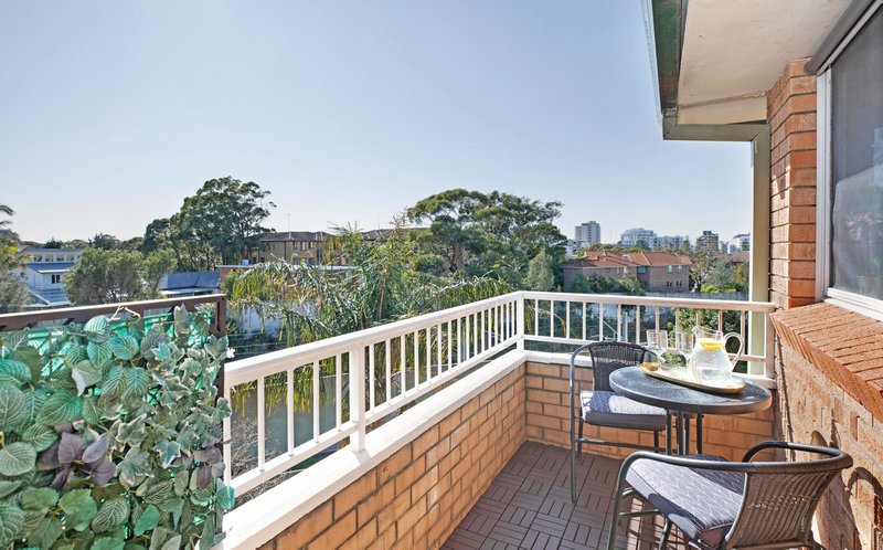 Photo - 11/23-25 Searl Road, Cronulla NSW 2230 - Image 4