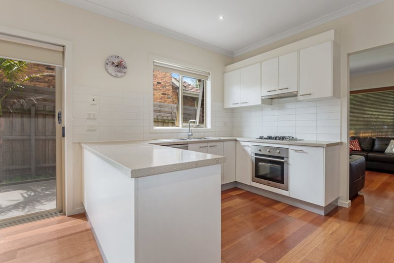 Photo - 1/123 Boldrewood Parade, Reservoir VIC 3073 - Image 5