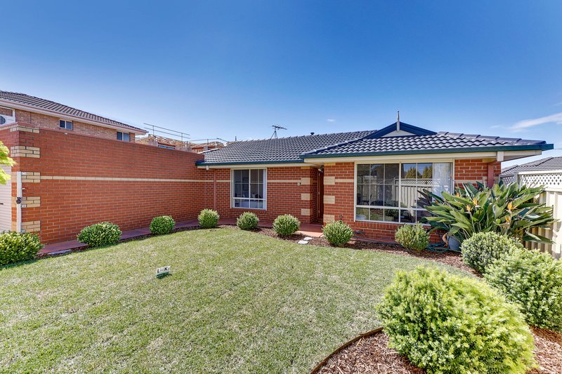 Photo - 1/123 Bridgewater Road, Craigieburn VIC 3064 - Image 3