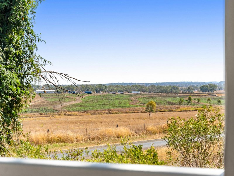 Photo - 1123 Oakey Biddeston Road, Biddeston QLD 4401 - Image 13