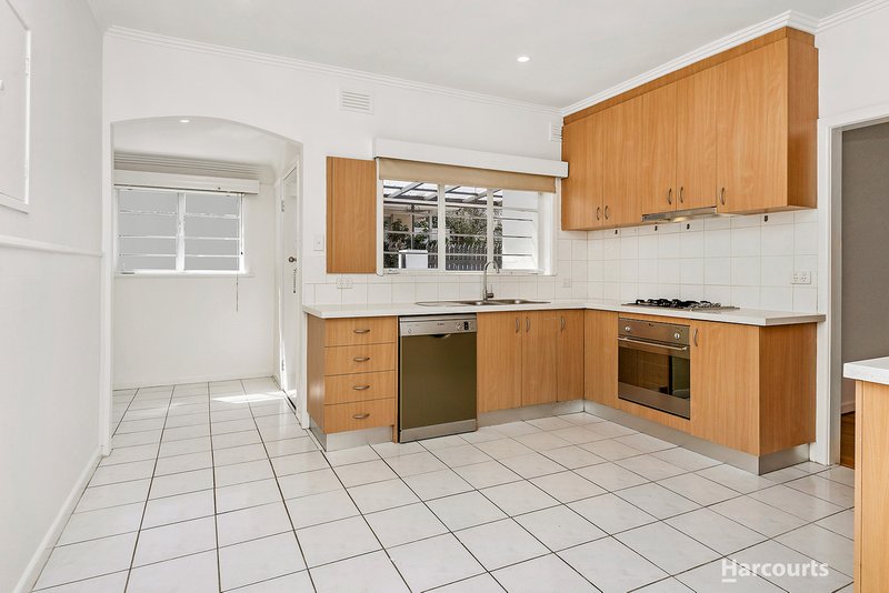 Photo - 1/123 Springfield Road, Blackburn North VIC 3130 - Image 3