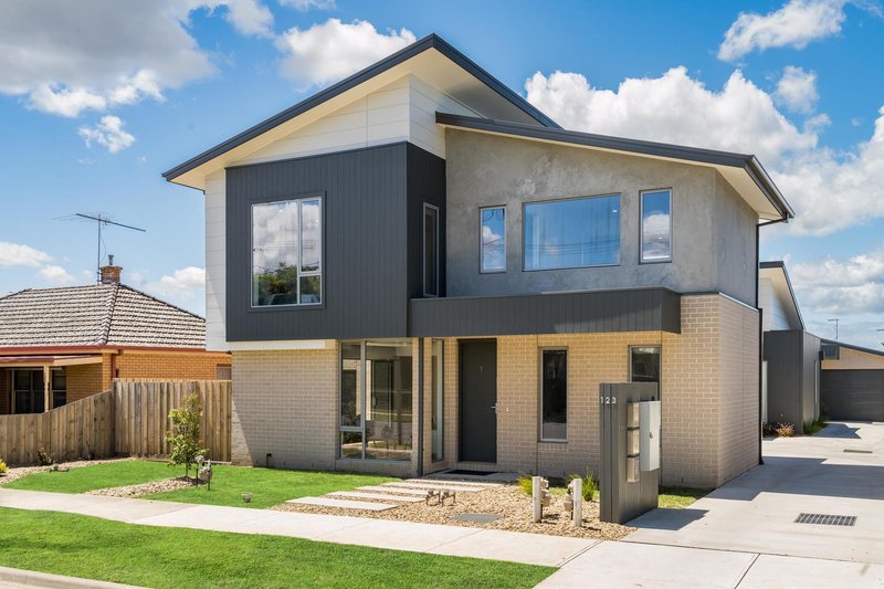 Photo - 1/123 Vines Road, Hamlyn Heights VIC 3215 - Image 13