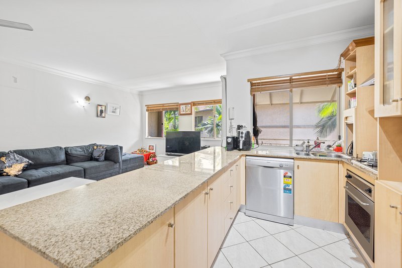 Photo - 1123/2-10 Greenslopes Street, Cairns North QLD 4870 - Image 4