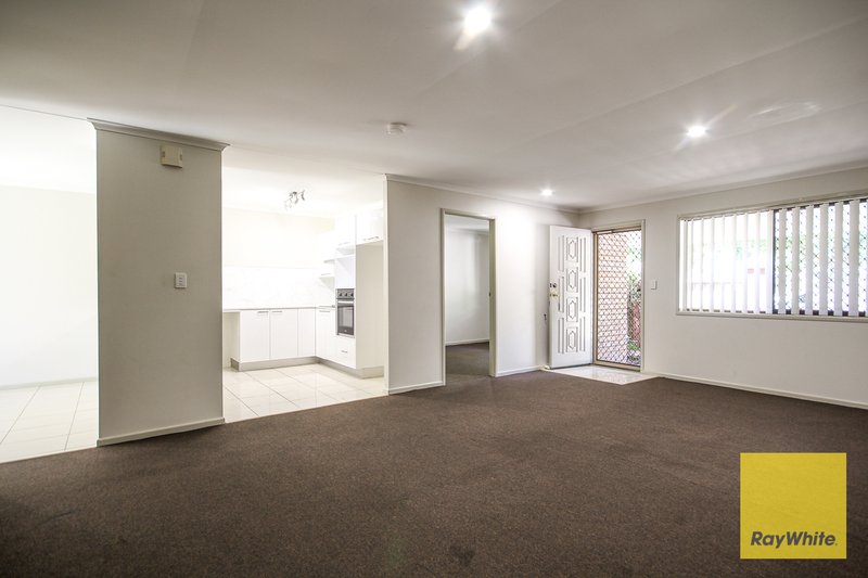 Photo - 11/24 Calliandra Place, Mount Gravatt East QLD 4122 - Image 6