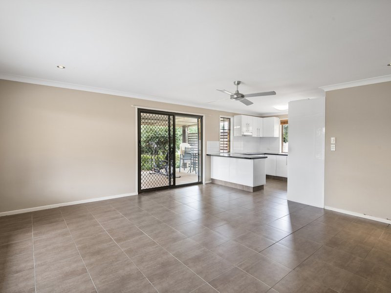 Photo - 1/124 Jacaranda Avenue, Tweed Heads West NSW 2485 - Image 3