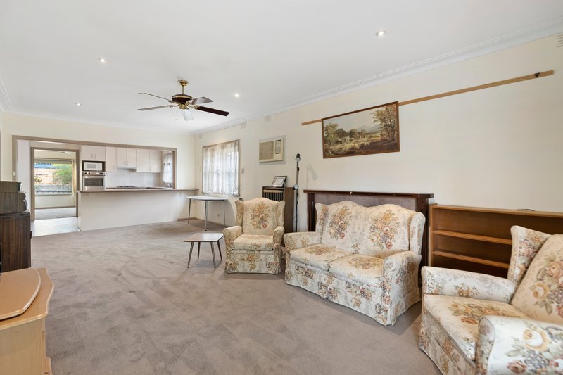 Photo - 1/124 Scoresby Rd , Boronia VIC 3155 - Image 2