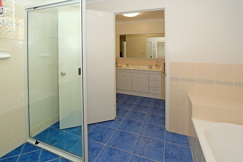 Photo - 11/240 German Street, Norman Gardens QLD 4701 - Image 6