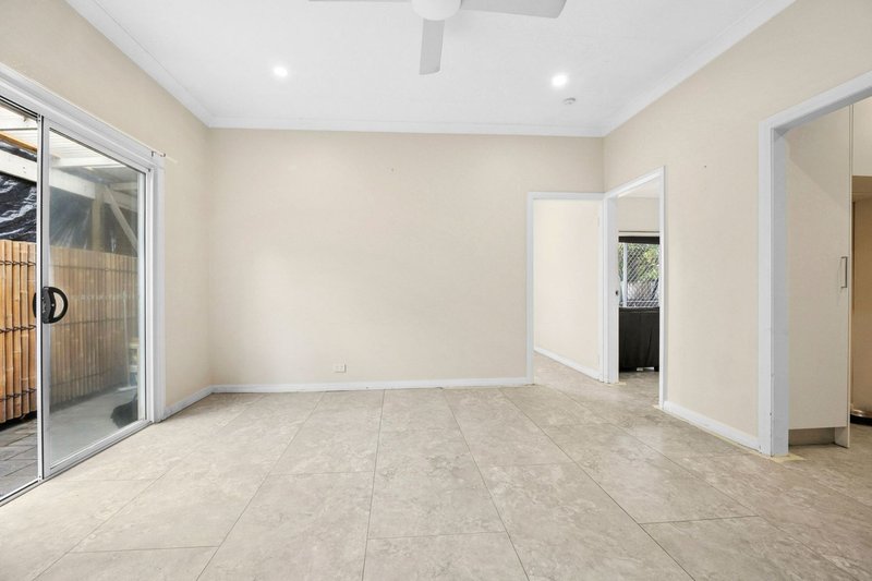 Photo - 1/1247 Pittwater Road, Narrabeen NSW 2101 - Image 4