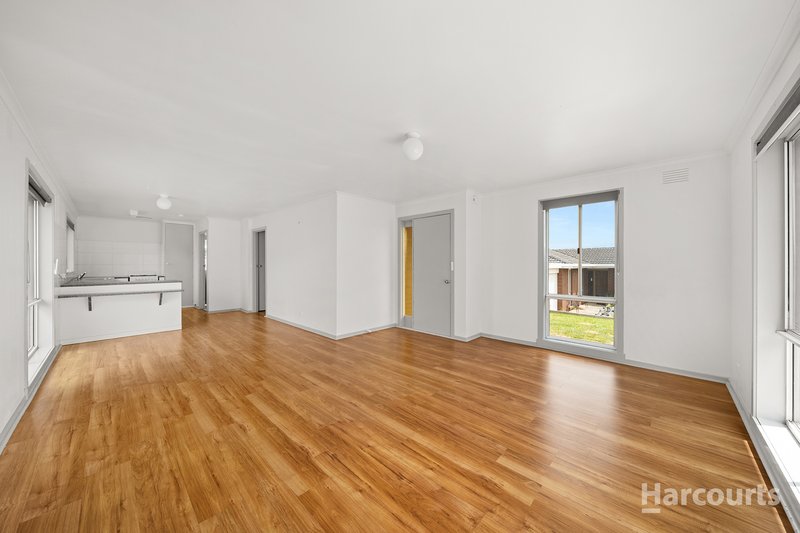 Photo - 1/125 Brandy Creek Road, Warragul VIC 3820 - Image 3