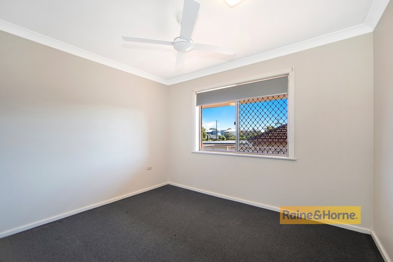 Photo - 1/125 Broken Bay Road, Ettalong Beach NSW 2257 - Image 4