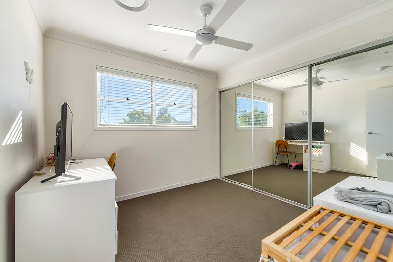 Photo - 11/25 Hawthorne Street, Enoggera QLD 4051 - Image 11