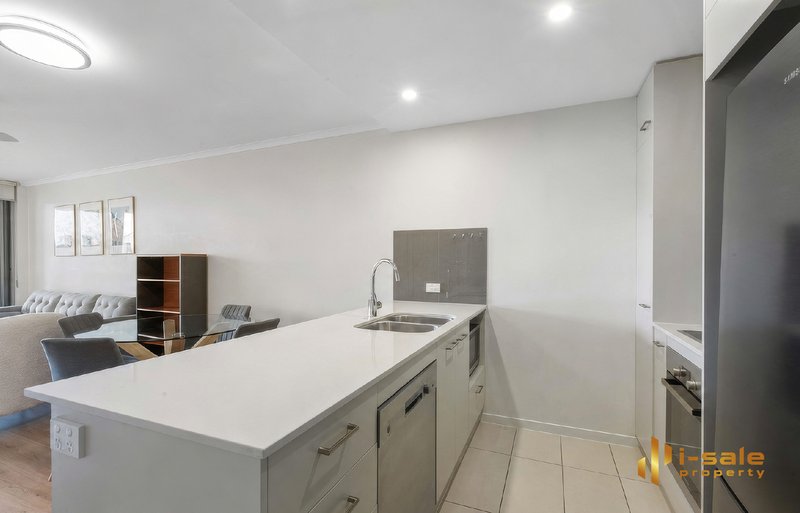 Photo - 112/54 Slobodian Ave , Eight Mile Plains QLD 4113 - Image 1