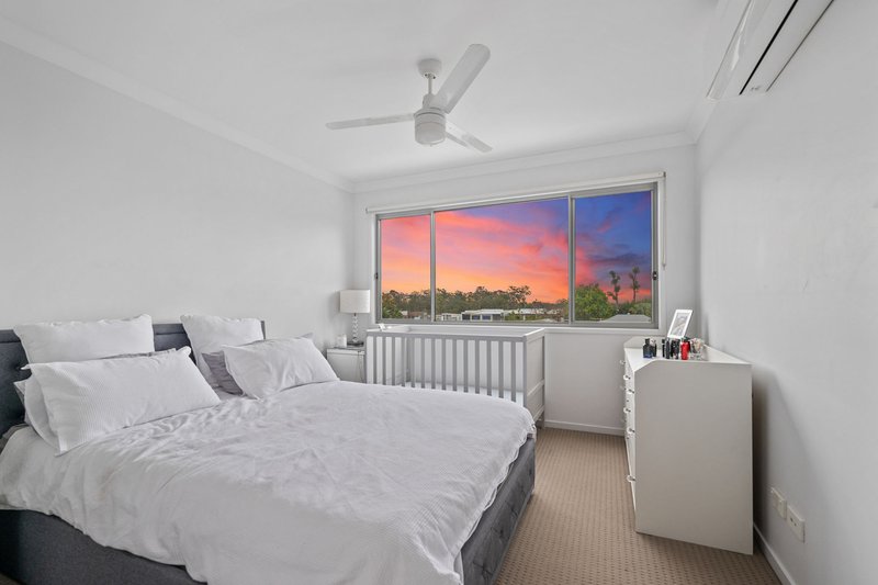 Photo - 1/126 Nottingham Road, Parkinson QLD 4115 - Image 7