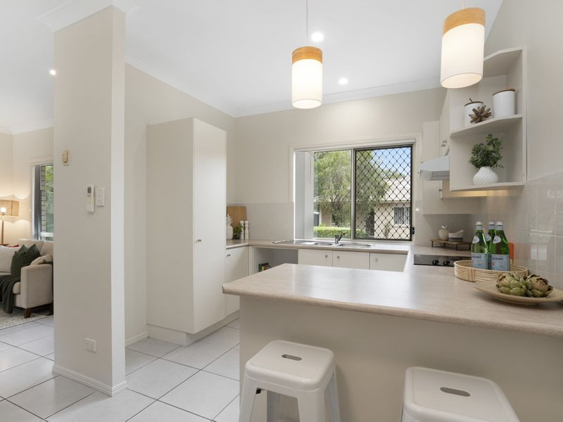 Photo - 11/26 Stay Place, Carseldine QLD 4034 - Image 5