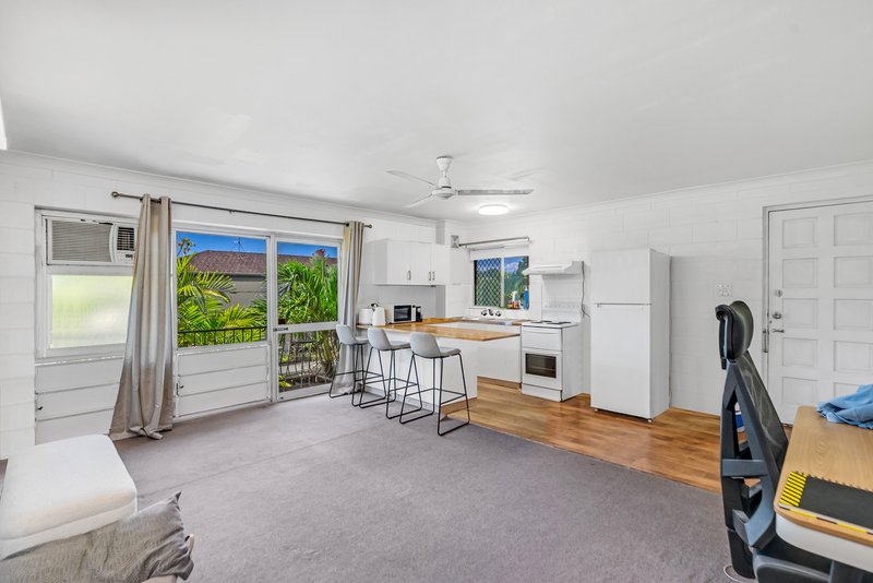 Photo - 11/267-269 Sheridan Street, Cairns North QLD 4870 - Image 4