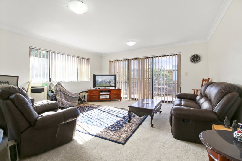 Photo - 11/27-29 Bigge Street, Liverpool NSW 2170 - Image 2