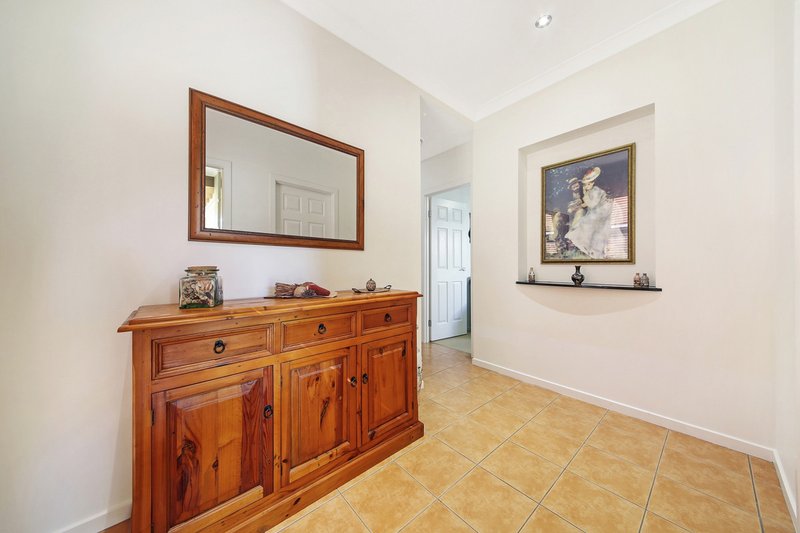 Photo - 11/27-33 Beachcomber Court, Burleigh Waters QLD 4220 - Image 2