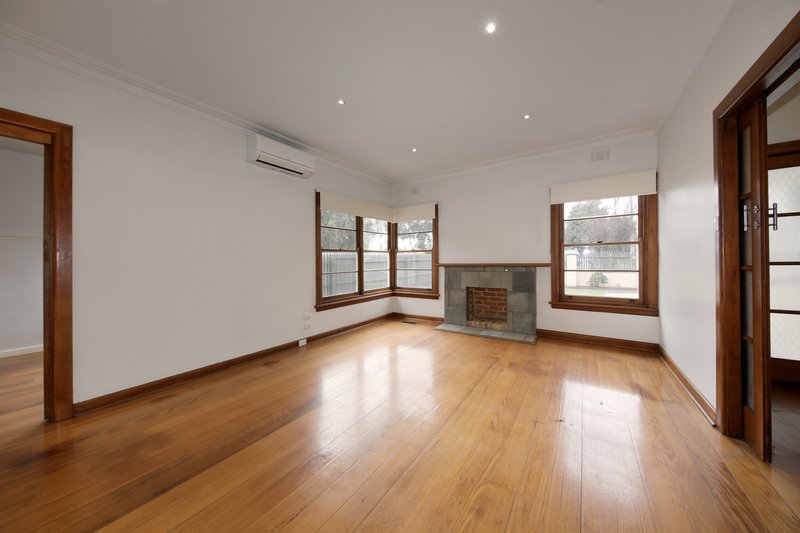 Photo - 1/127 East Boundary Road, Bentleigh East VIC 3165 - Image 4