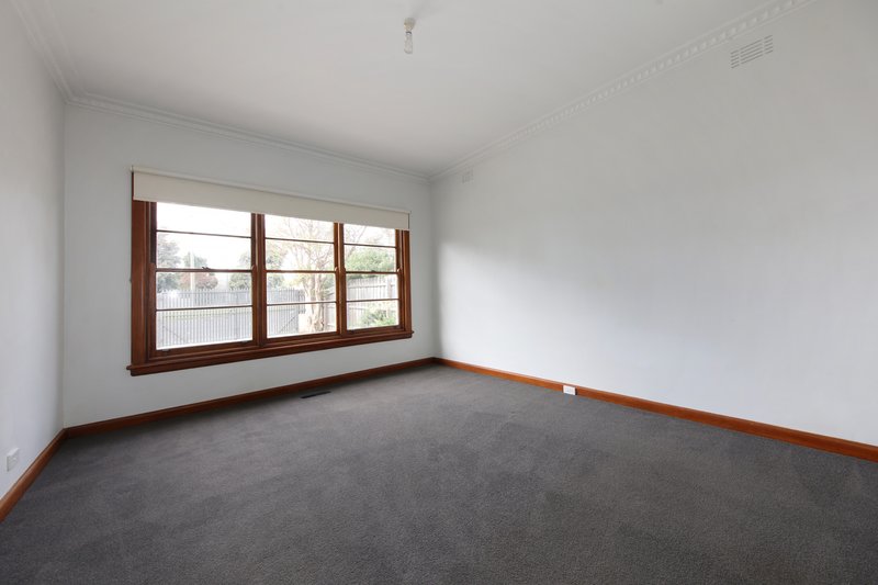 Photo - 1/127 East Boundary Road, Bentleigh East VIC 3165 - Image 6