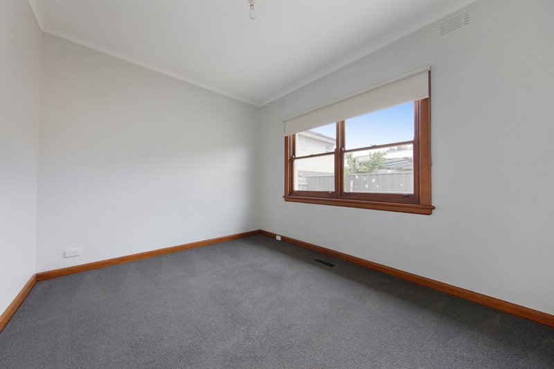 Photo - 1/127 East Boundary Road, Bentleigh East VIC 3165 - Image 7