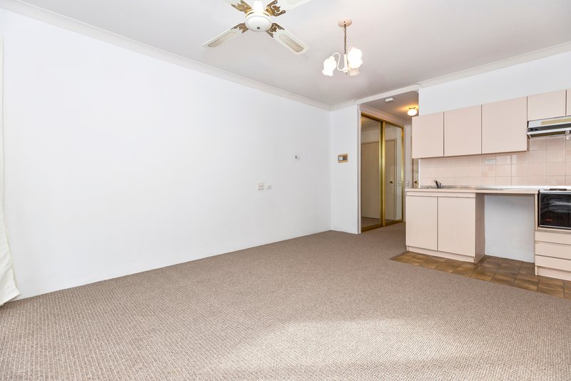 Photo - 112/7 Harman Road, Sorrento WA 6020 - Image 6