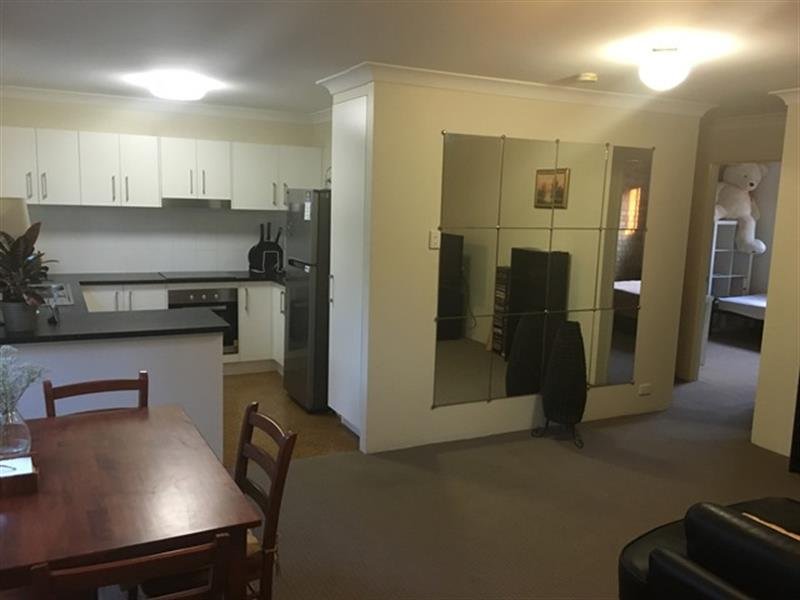 Photo - 11/27 Kadumba St , Yeronga QLD 4104 - Image 2