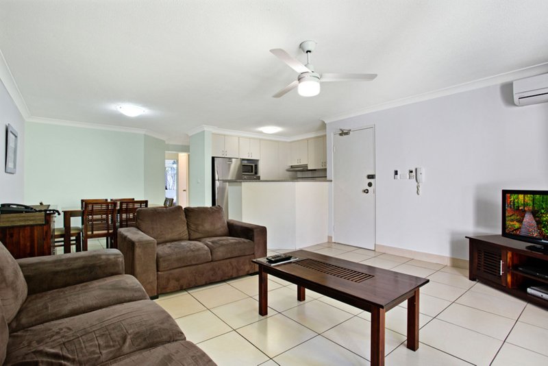 Photo - 11/27 Wharf Road, Surfers Paradise QLD 4217 - Image 4