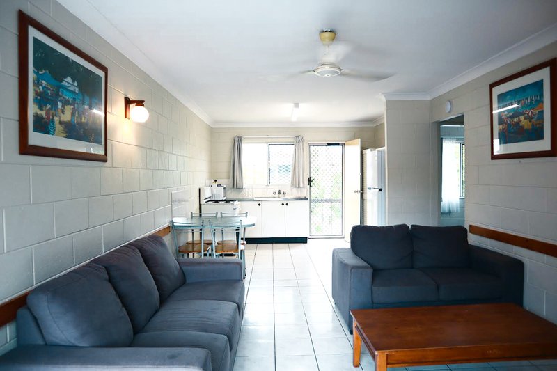 Photo - 11/270-278 Sheridan Street, Cairns North QLD 4870 - Image 4